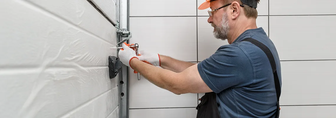 Weatherproof Insulated Garage Door Service in Bolingbrook